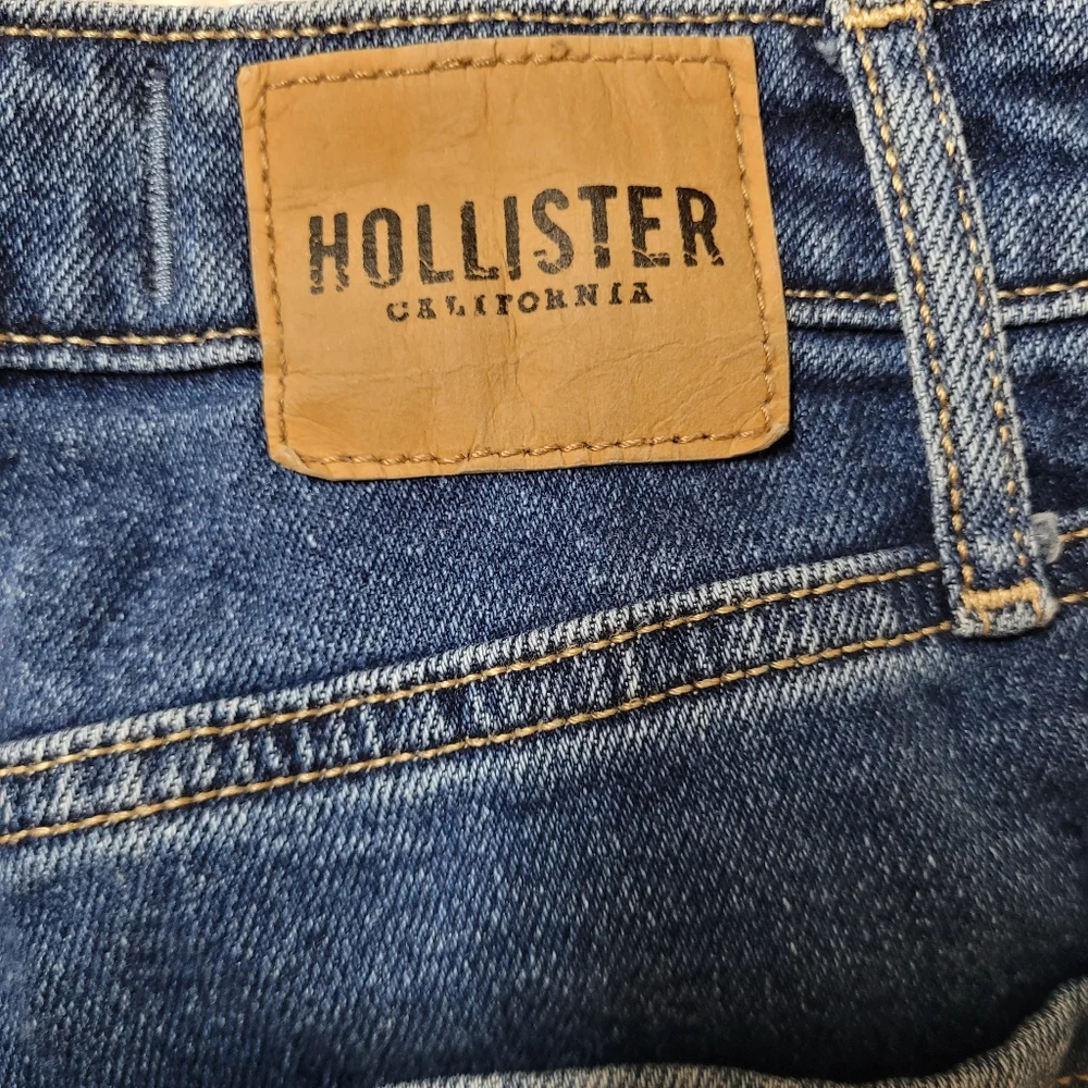 ❤️Hollister Ultra High Rise Dad Jean Wavy Colorblock W24 L31 - Picture 3 of 10